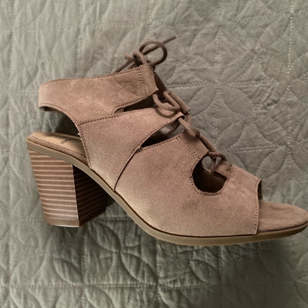 new taupe heeled sandals